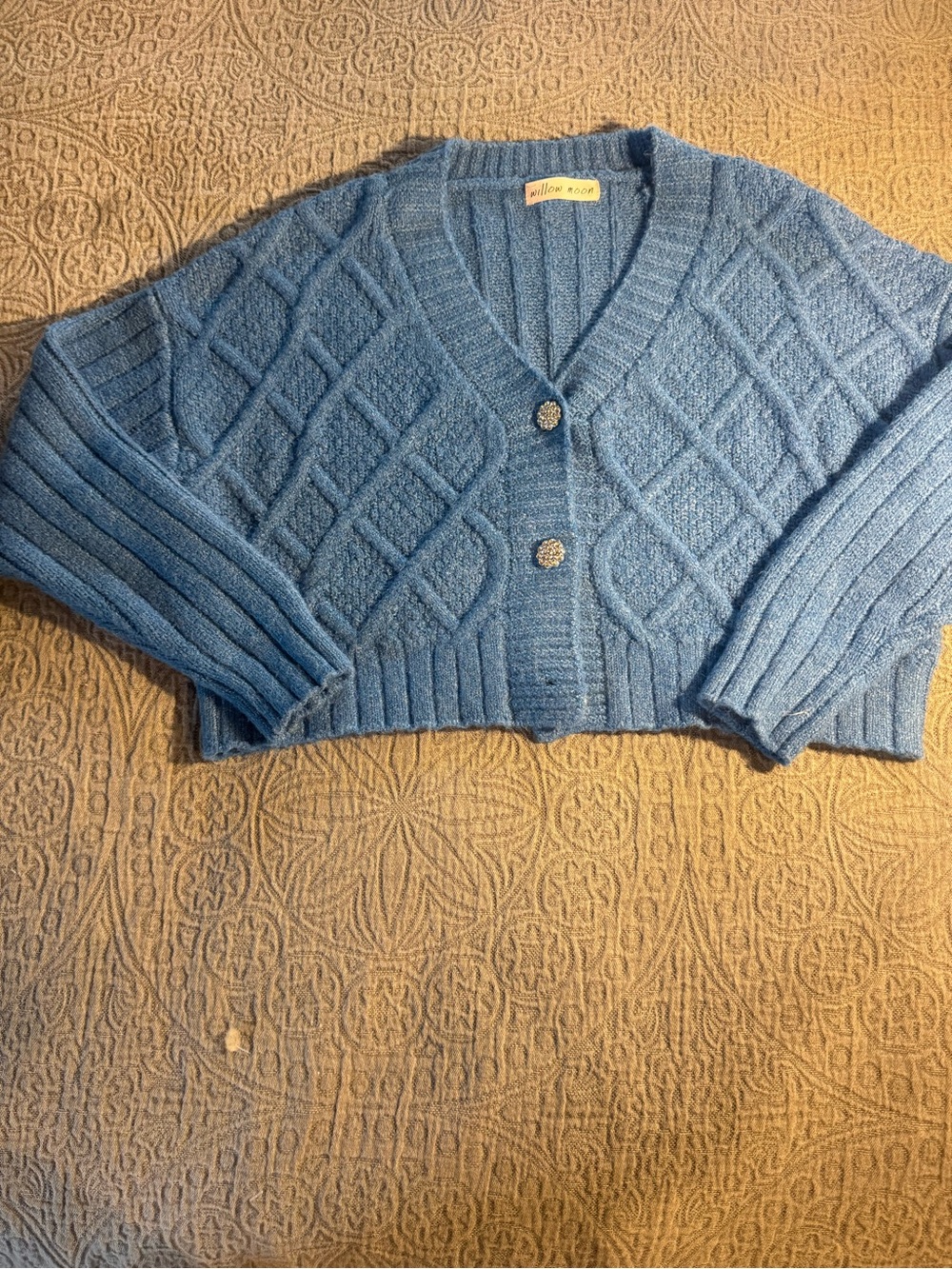 Willow Moon Powder Blue Diamond‑Pattern Cropped V‑Neck Cardigan